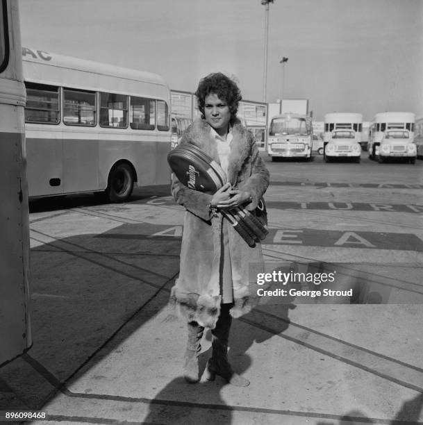 Australian tennis player Evonne Goolagong at Heathrow Airport, UK, 11th October 1971.