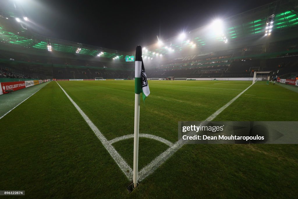 Borussia Moenchengladbach v Bayer Leverkusen - DFB Cup