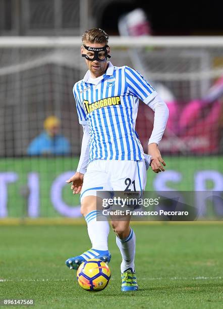 Bartosz Salamon of Spal in action during the Serie A match between Benevento Calcio and Spal at Stadio Ciro Vigorito on December 17, 2017 in...