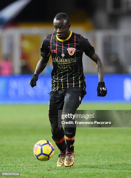 Raman Chibsah of Benevento Calcio in action during the Serie A match between Benevento Calcio and Spal at Stadio Ciro Vigorito on December 17, 2017...