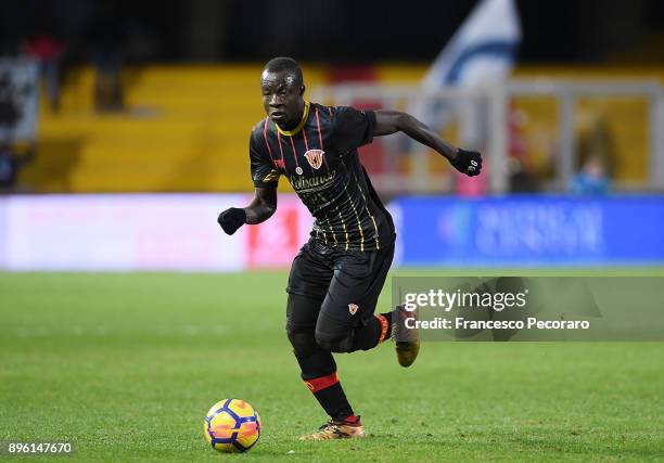 Raman Chibsah of Benevento Calcio in action during the Serie A match between Benevento Calcio and Spal at Stadio Ciro Vigorito on December 17, 2017...