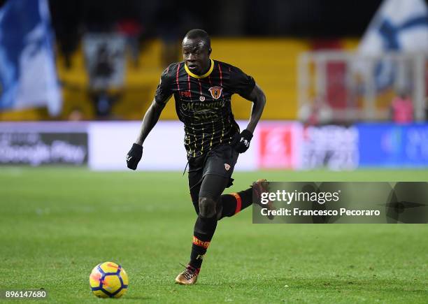 Raman Chibsah of Benevento Calcio in action during the Serie A match between Benevento Calcio and Spal at Stadio Ciro Vigorito on December 17, 2017...