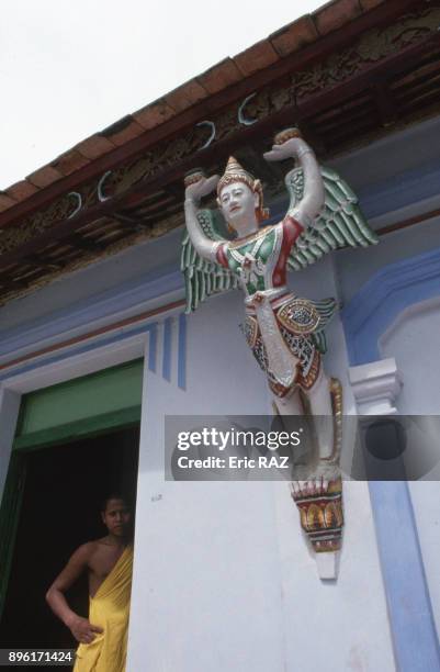 La pagode khmere d'Ao Ba Om au Viet Nam, dans la province de Tra Vinh, en aout 1995, Viet Nam.