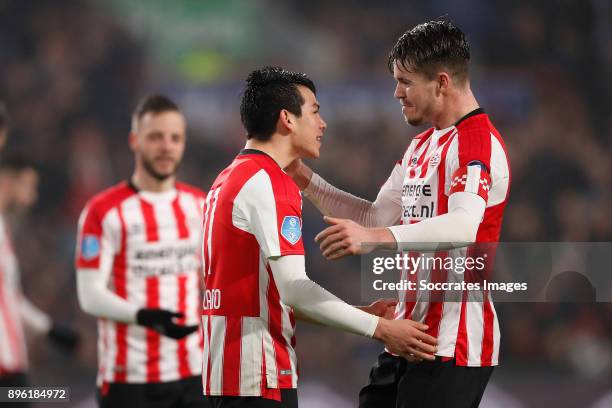 Hirving Lozano of PSV celebrates 3-1 with Marco van Ginkel of PSV during the Dutch KNVB Beker match between PSV v VVV-Venlo at the Philips Stadium on...