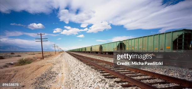 freight train in amboy, california - 貨物列車 ストックフォトと画像