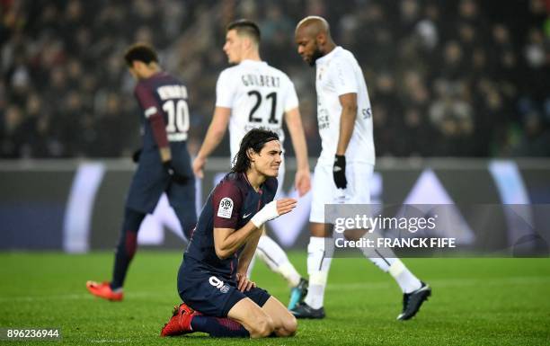 Paris Saint-Germain's Uruguayan forward Edinson Cavani reacts after failling to score during the French L1 football match between Paris Saint-Germain...