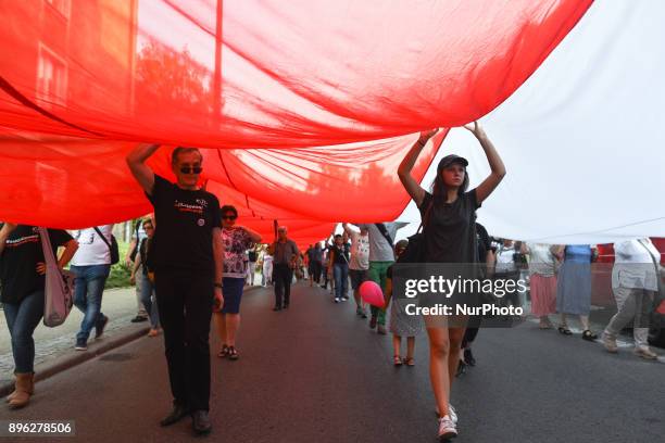 The European Union has launched today unprecedented disciplinary measures against Poland, saying its judicial reforms threaten the rule of law. . On...