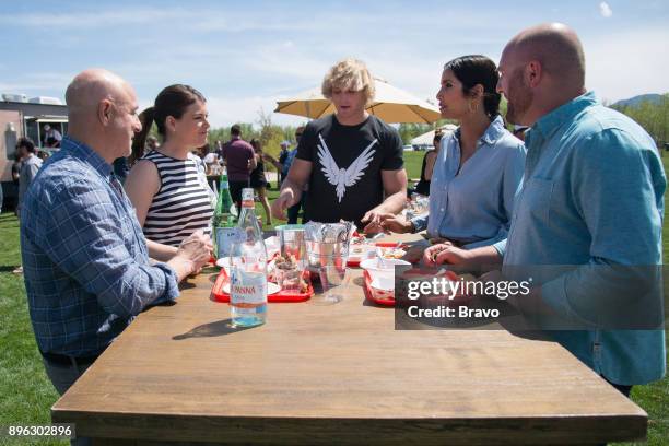 Keep on Truckin'" Episode 1503 -- Pictured: Tom Colicchio, Gail Simmons, Logan Paul, Padma Lakshmi, Hosea Rosenberg --