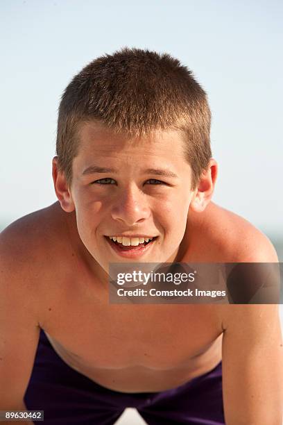 Person Hunched Over Photos and Premium High Res Pictures - Getty Images