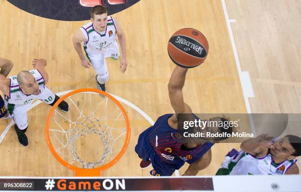 Adam Hanga, #9 of FC Barcelona Lassa in action during the 2017/2018 Turkish Airlines EuroLeague Regular Season Round 13 game between FC Barcelona...