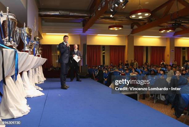 Vice President of FC Internazionale Milano Javier Zanetti speaks during the FC Internazionale Youth Teams Christmas Party at on December 20, 2017 in...