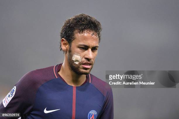 Neymar Jr of Paris Saint-Germain reacts during the Ligue 1 match between Paris Saint Germain and SM Caen at Parc des Princes on December 20, 2017 in...