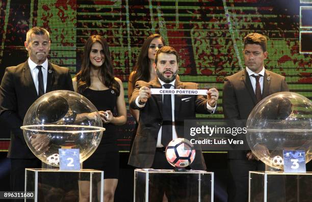 Hugo Figueredo Director of Competitions of CONMEBOL announces Cerro Porteño of Paraguay with Sergio Goycochea and Juan Carlos Henao during the...