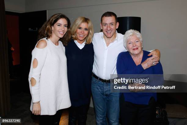 Yael Boon, Brigitte Macron, Dany Boon and Line Renaud pose after the "Dany de Boon Des Hauts-De-France" Show at L'Olympia on December 18, 2017 in...