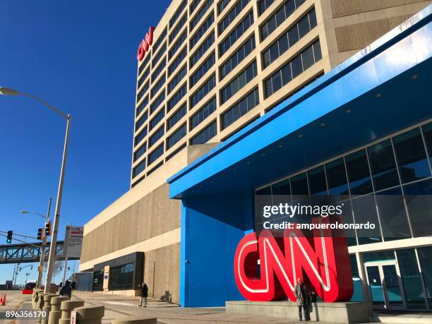 cnn centre, atlanta, georgia - cnn newsroom stock pictures, royalty-free photos & images