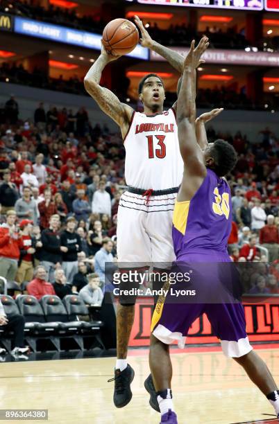Ray Spalding of the Louisville Cardinals shoots the ball during the game against the Albany Great Danes at KFC YUM! Center on December 20, 2017 in...