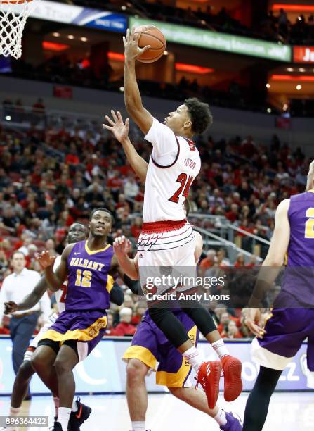 Dwayne Sutton of the Louisville Cardinals shoots the ball during the game against the Albany Great Danes at KFC YUM! Center on December 20, 2017 in...
