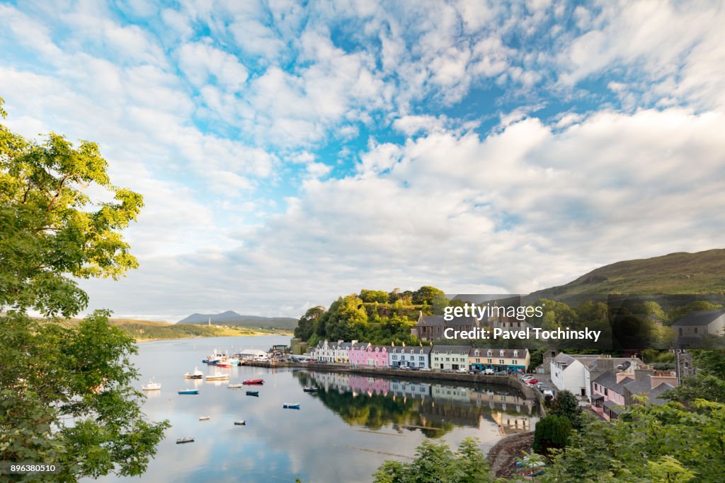 Portree harbor around sunset, Isle of Skye, 2017