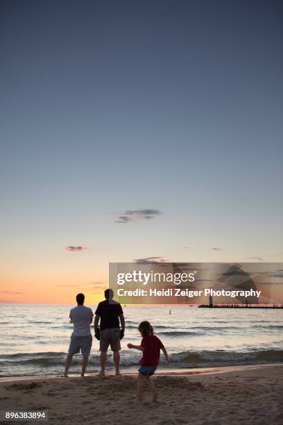 family moments - chicago lifestyle stock pictures, royalty-free photos & images