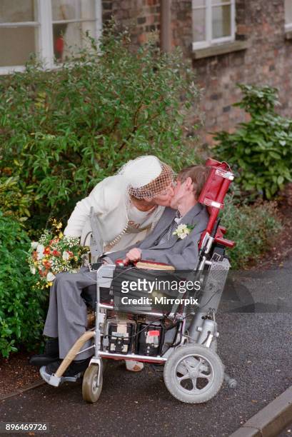 Stephen Hawking, CH, CBE, FRS, FRSA theoretical physicist. Pictured on his wedding day with new wife Elaine Mason after their wedding at Cambridge...