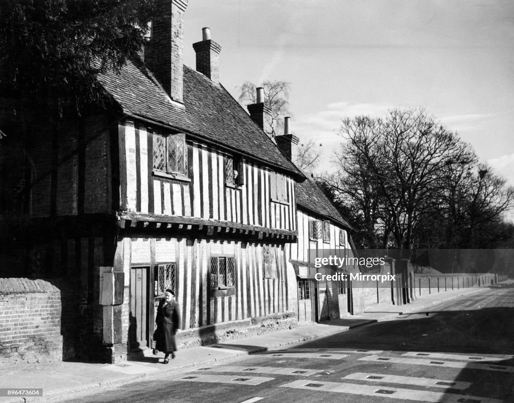 Almshouses, Northchurch, 1943