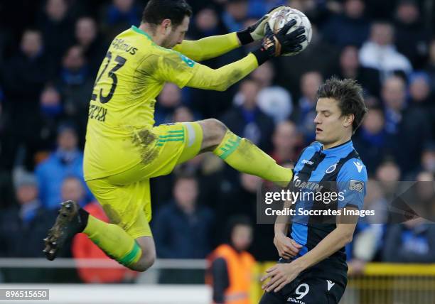 Frank Boeckx of RSC Anderlecht, Jelle Vossen of Club Brugge during the Belgium Pro League match between Club Brugge v Anderlecht at the Jan Breydel...