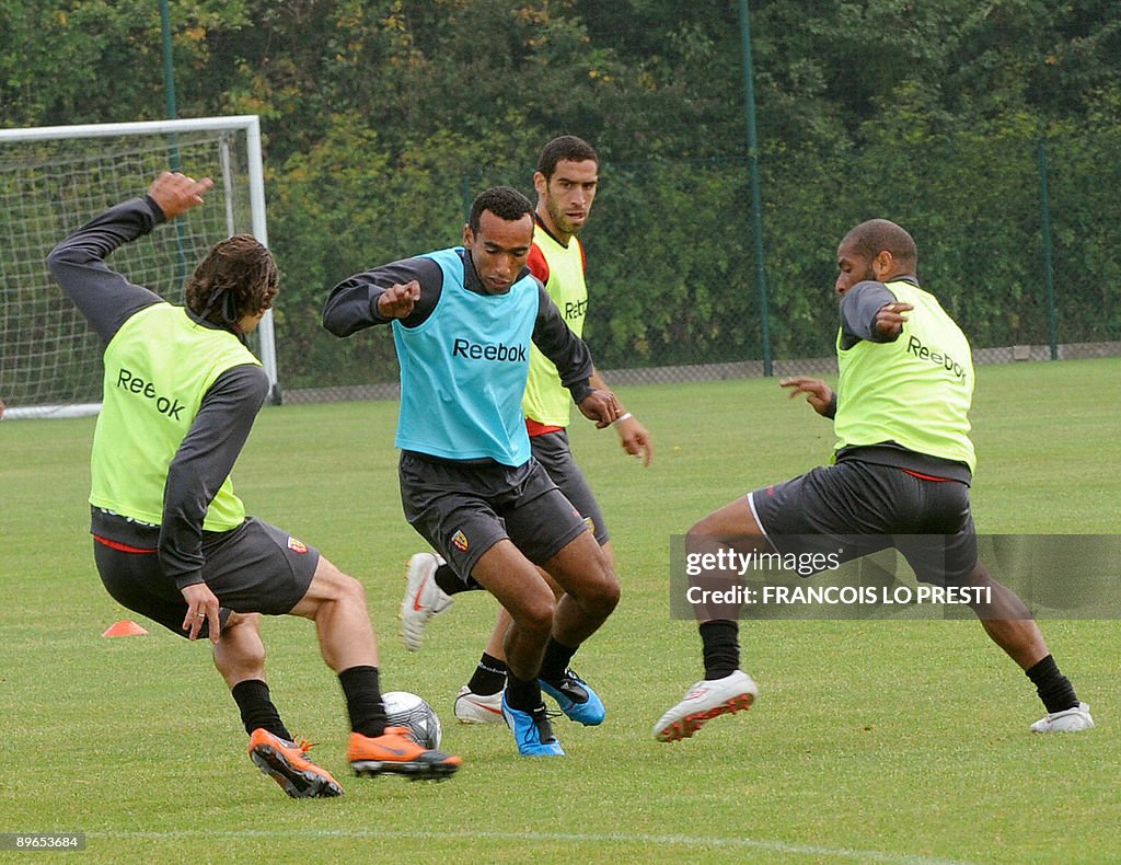 Lens' Brazilian forward Ribeiro Dos Sant