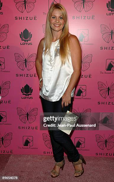 Actress Candace Cameron arrives at the Shizue boutique grand opening on June 26th, 2008 in Beverly Hills, California.