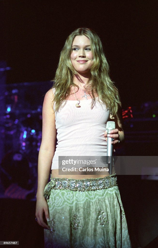 31.01.2005. Sala Pachá. Madrid (Spain). The singer Joss Stone in concert.