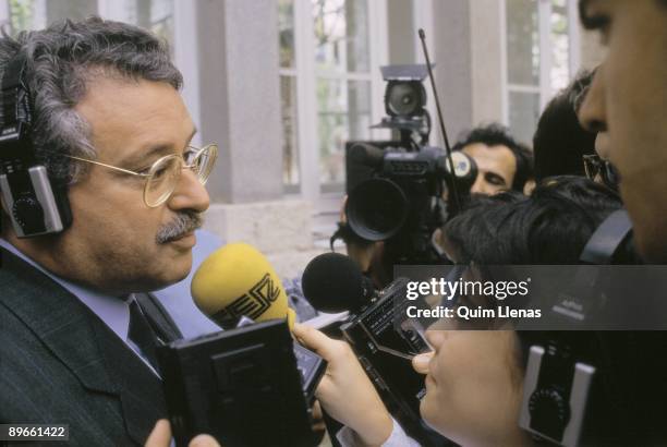 Joaquin Leguina interviewed by the media The president of the Autonomic Community of Madrid during the feast of the community (2nd of May