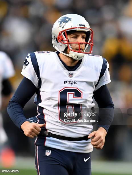 Ryan Allen of the New England Patriots warms up prior to the game against the Pittsburgh Steelers at Heinz Field on December 17, 2017 in Pittsburgh,...