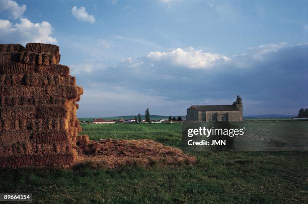 La Morana. Avila Field landscape. It highlights the church of big dimensions and far from the town