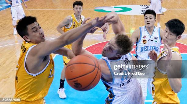 Justin Hamilton of Beijing Ducks in action during the 2017/2018 CBA League match between Beijing Duck and Guang Sha at Cadillac Arena on December 21,...