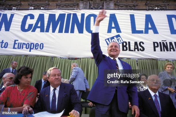 Blas Pinar introduces his candidacy to the European Parliament Blas Pinar in an electoral meeting next to the French fascist Jean Marie Le Pen