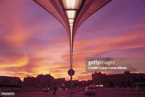 las ventas square general view at dusk from the new bridge of ventas - carreteras stock pictures, royalty-free photos & images