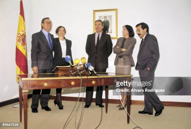 Take over of Luis Solana as new general director of RTVE From left to right: Luis Solana, Pilar Miro, Jose Barrionuevo, Rosa Conde and Virgilio...