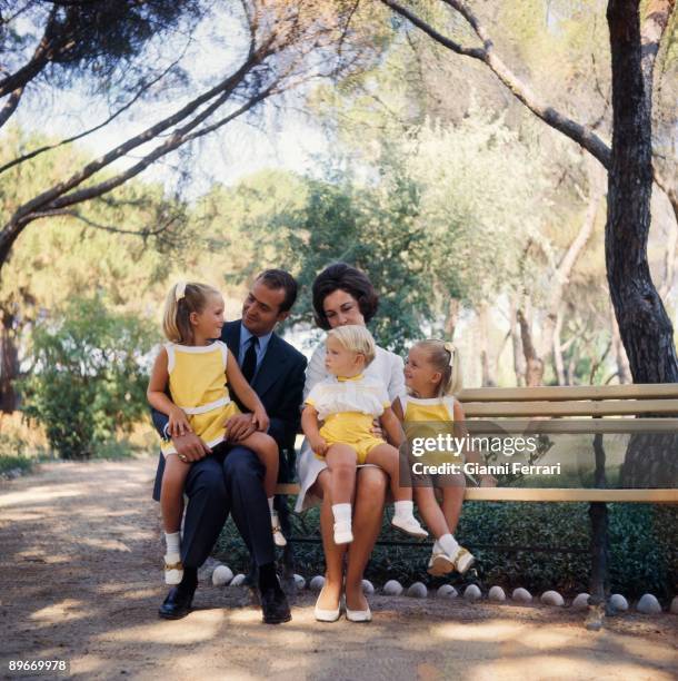 Zarzuela Palace, Madrid. 1970 The princes of Spain, Juan Carlos and Sofia with their chindrens Elena, Cristina and Felipe.