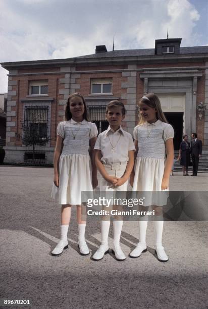 Zarzuela Palace, Madrid. 1975 First Communion of Prince Felipe Prince Felipe with his sisters Elena and Cristina.
