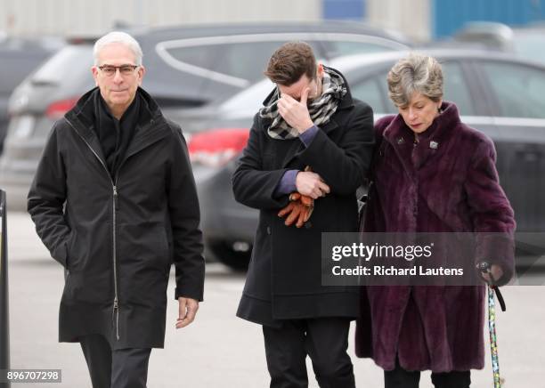 Thousands came out to the International Centre for the memorial for billionaires Honey and Barry Sherman. The two were found dead in their Toronto...