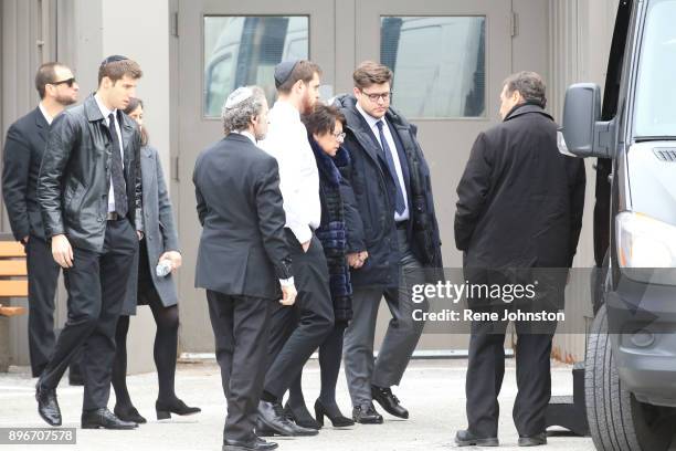 Sherman Funeral Family and VIP leave after paying their respects to Honey and Barry Sherman at International Center in Toronto.December 21, 2017....