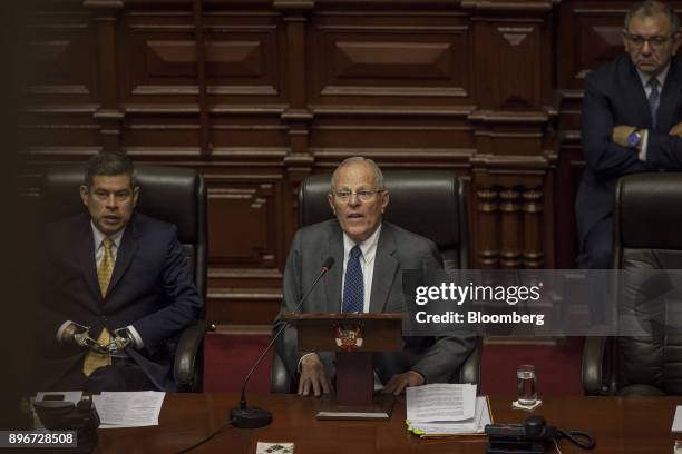 Pedro Pablo Kuczynski, Peru's president, center, testifies before the National Congress in Lima, Peru, on Thursday, Dec. 21, 2017. Kuczynski told...