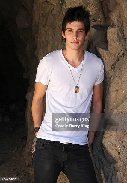 Actor Casey Deidrick poses during a photo shoot on August 7, 2009 in Los Angeles, California.