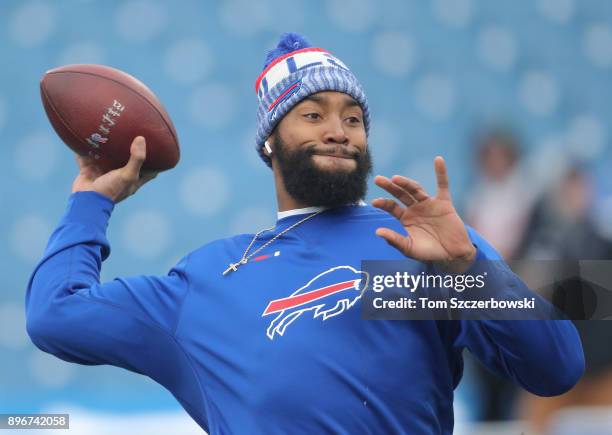 Joe Webb of the Buffalo Bills warms up before the start of NFL game action against the Miami Dolphins at New Era Field on December 17, 2017 in...