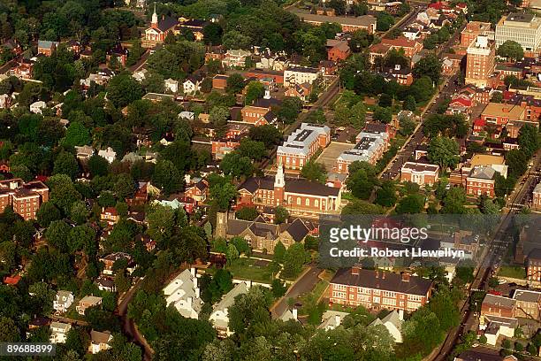 aerial view of charlottesville, virginia - charlottesville stock pictures, royalty-free photos & images