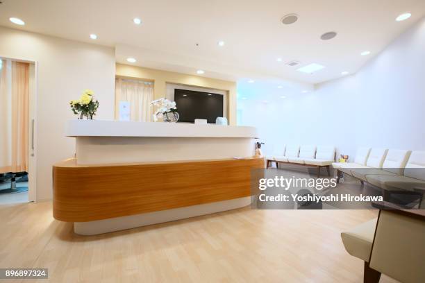 japanese medical system at clinic - praxis stock-fotos und bilder