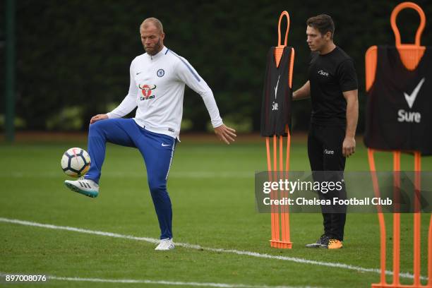 Eiour Guojohnsen takes part in training drill during the Sure Pressure Series with Chelsea players at Chelsea Training Ground on November 27, 2017 in...