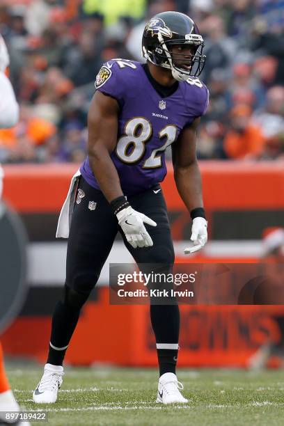 Benjamin Watson of the Baltimore Ravens prepares for the ball to be snapped during the game against the Cleveland Browns at FirstEnergy Stadium on...