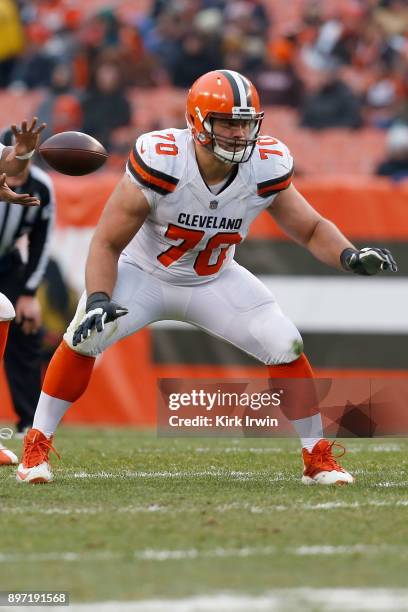 Kevin Zeitler of the Cleveland Browns prepares for the ball to be snapped during the game against the Baltimore Ravens at FirstEnergy Stadium on...
