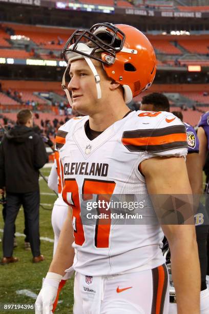 Seth DeValve of the Cleveland Browns walks off of the field after the game against the Baltimore Ravens at FirstEnergy Stadium on December 17, 2017...