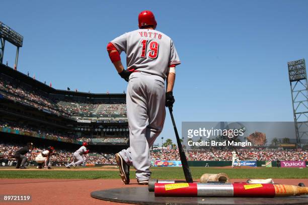Joey Votto of the Cincinnati Reds waits in the on deck circle against the San Francisco Giants during the game at AT&T Park on August 9, 2009 in San...